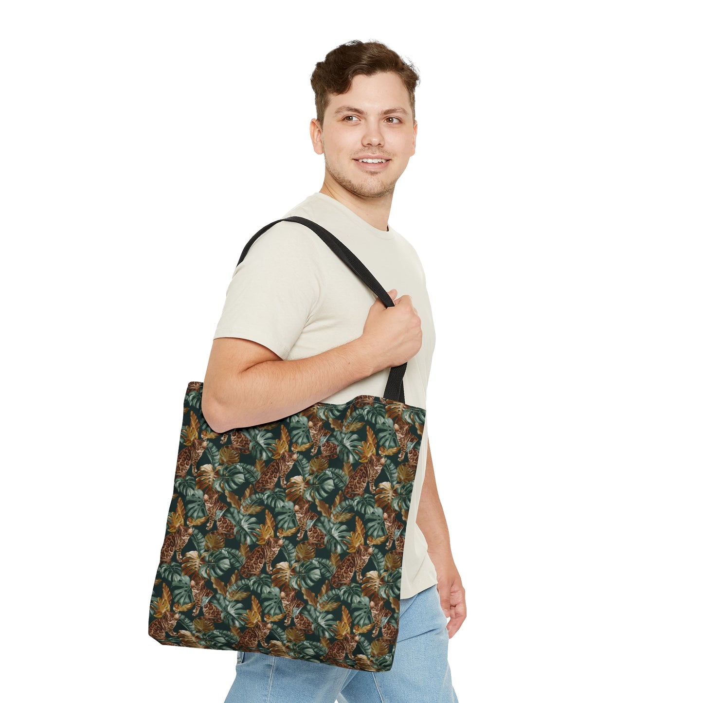 Tote bag with a Bengal cat and leaf pattern.