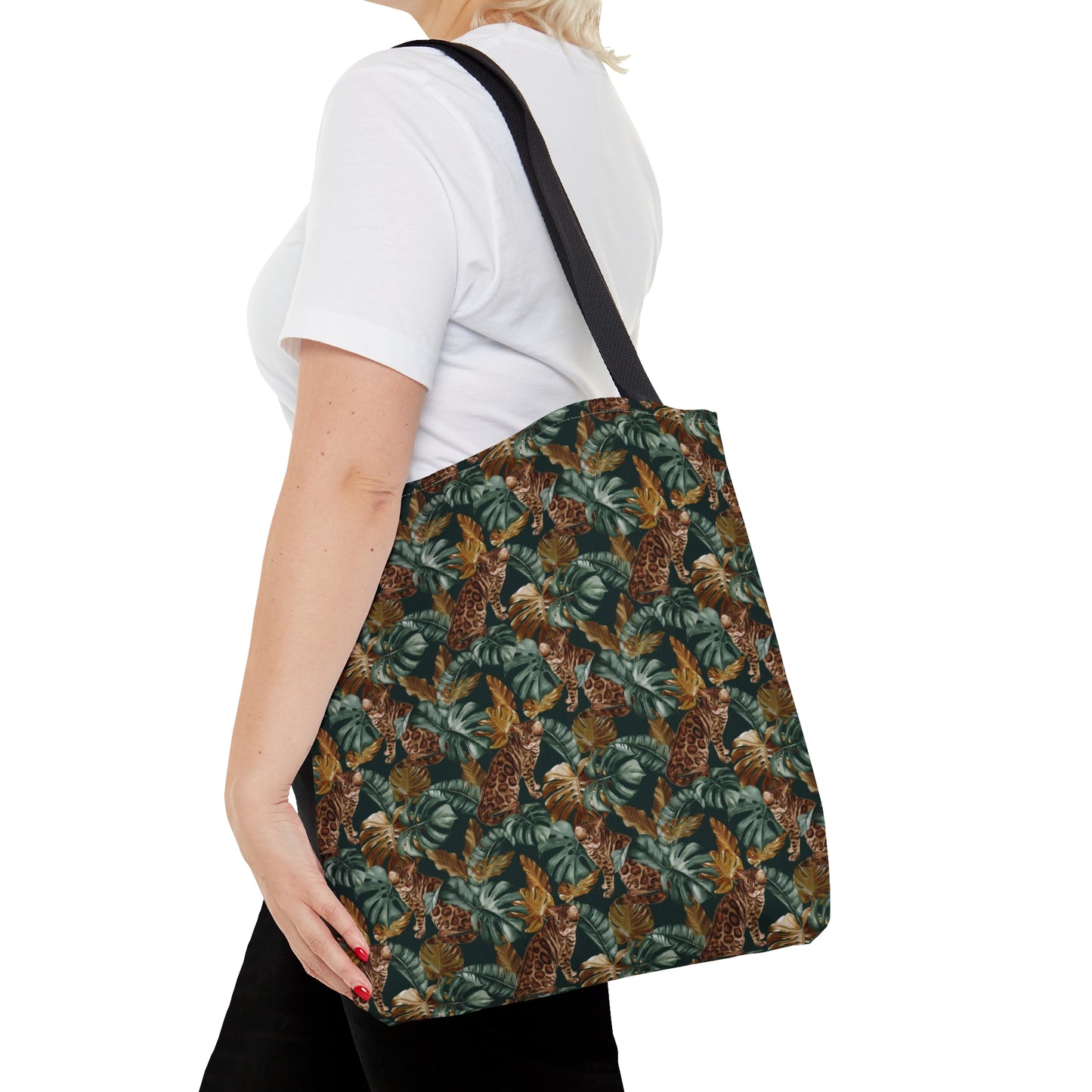 Tote bag with a Bengal cat and leaf pattern.