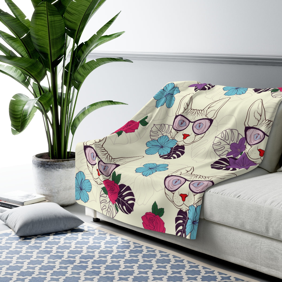 Flower Sphynx Fleece Blanket