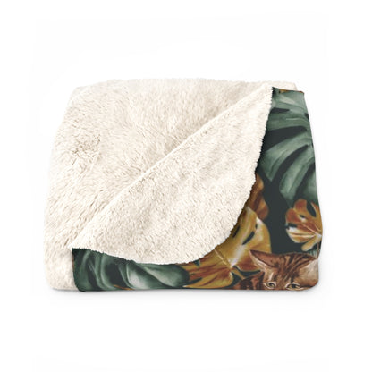 Fleece blanket with Bengal cats and oversized tropical leaves motif 