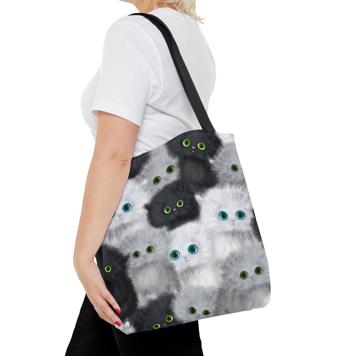 Tote bag with black and white kittens pattern