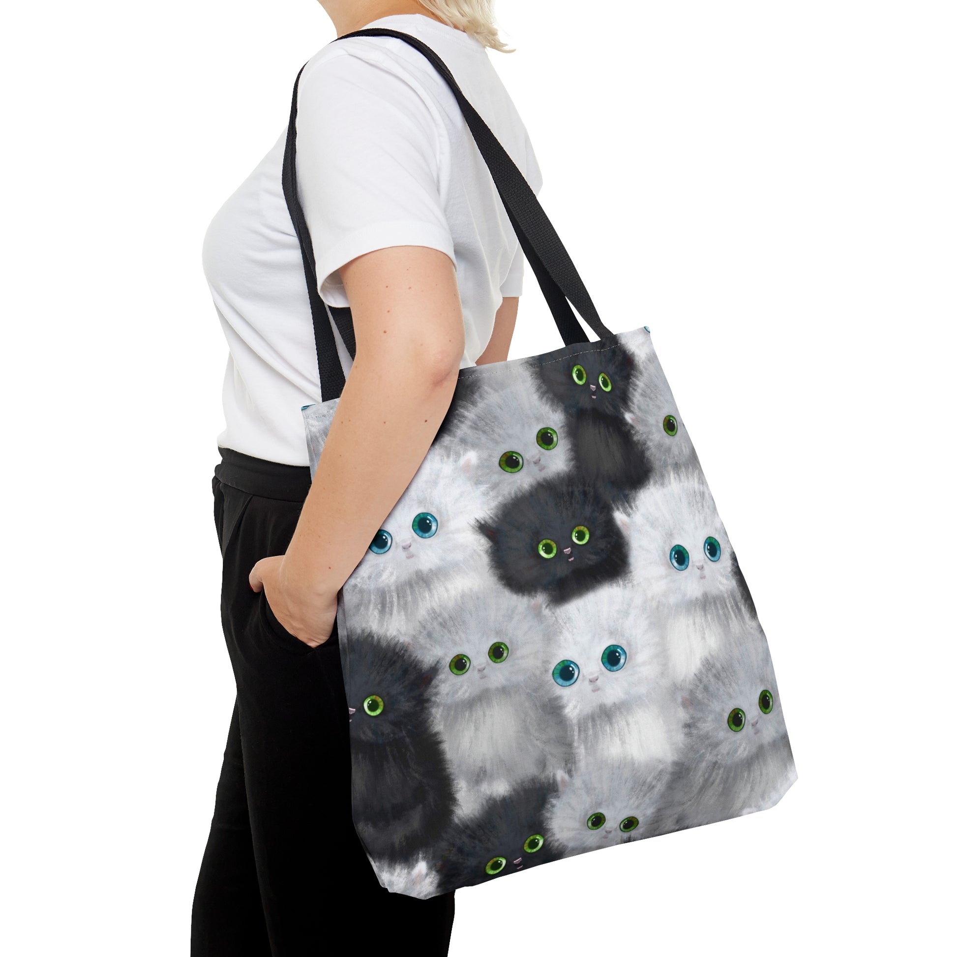 Tote bag with black and white kittens pattern
